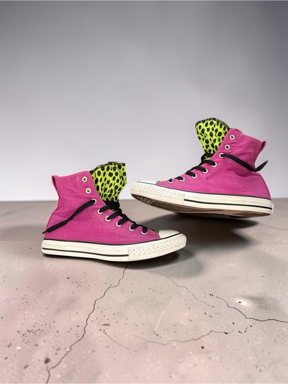 Converse All Star High-Top Sneakers in Magenta with Green Leopard Lining - Picture 10 of 12